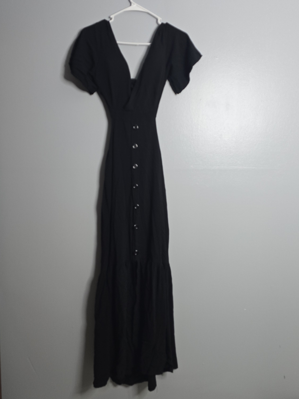 Nil Black Button-Front Open Back Maxi Dress